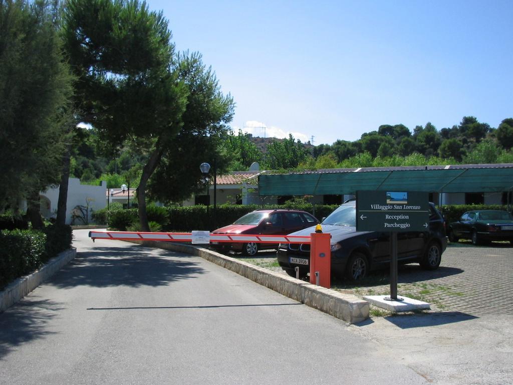Villaggio San Lorenzo Vieste Bagian luar foto